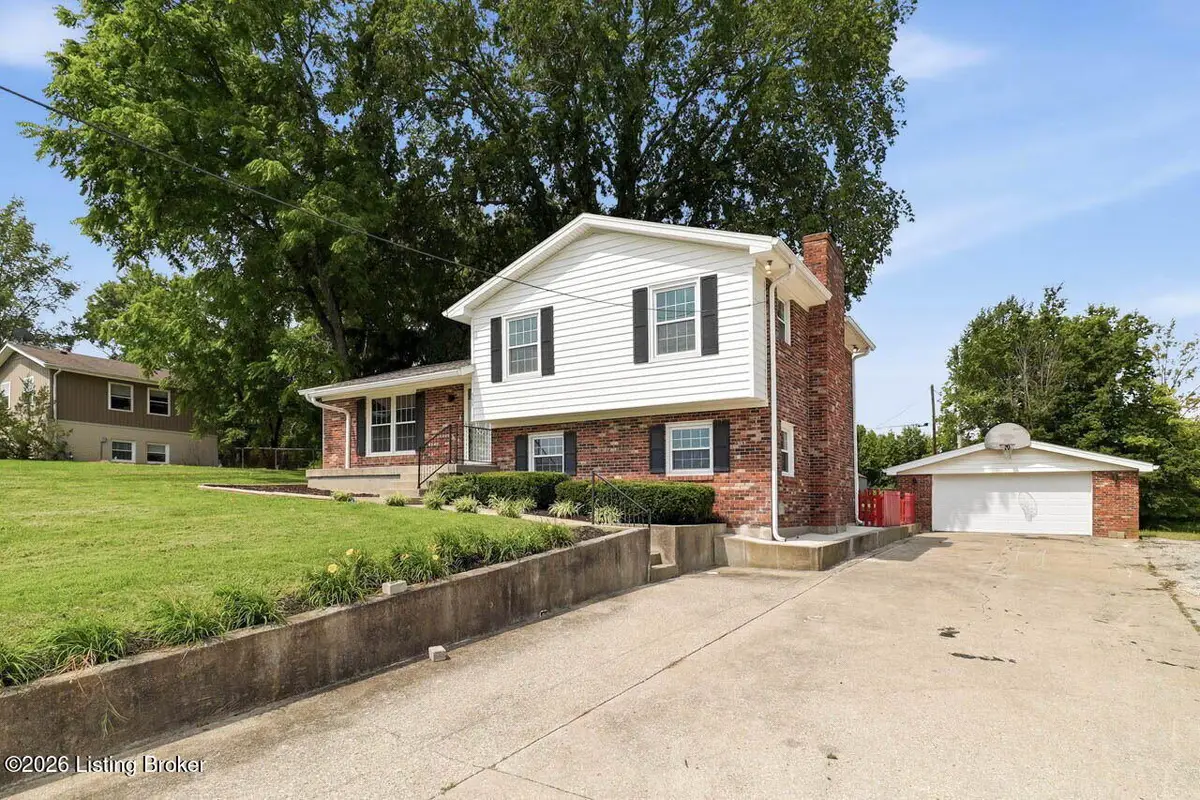 555 Ardmore Ln, Shelbyville, KY 40065 - #1