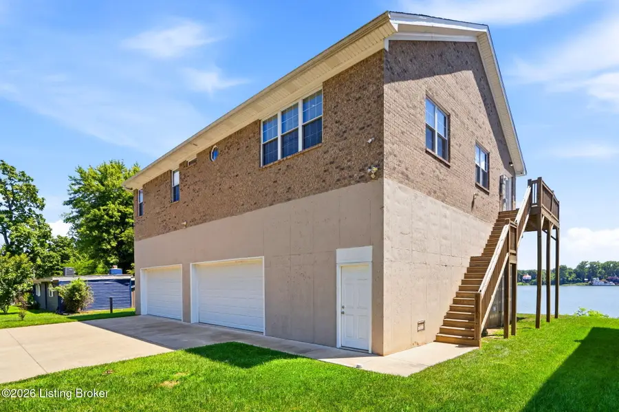 408 S Front St, Jeffersonville, IN 47130 - #3