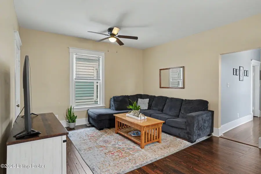476 E Brandeis Ave, Louisville, KY 40217 - #2