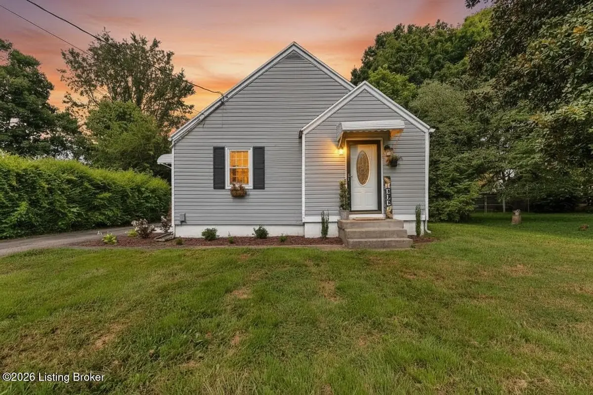10324 Deering Rd, Louisville, KY 40272 - #1