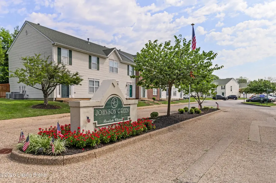 9404 Bayberry Green Ln, Louisville, KY 40291 - #2