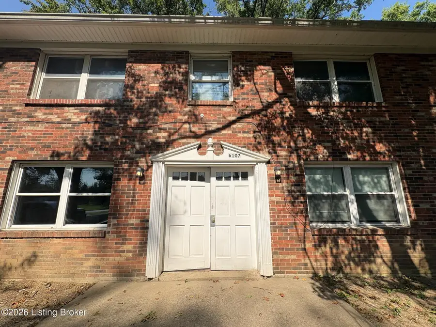 6107 Blevins Gap Rd, Louisville, KY 40272 - #3
