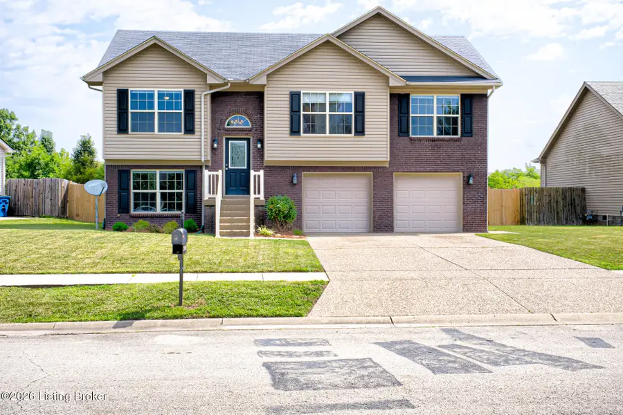 240 Crooked Oak Ct, Shepherdsville, KY 40165 - #2