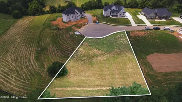 2717 Adenmore Ct #LOT 11, Prospect, KY 40059