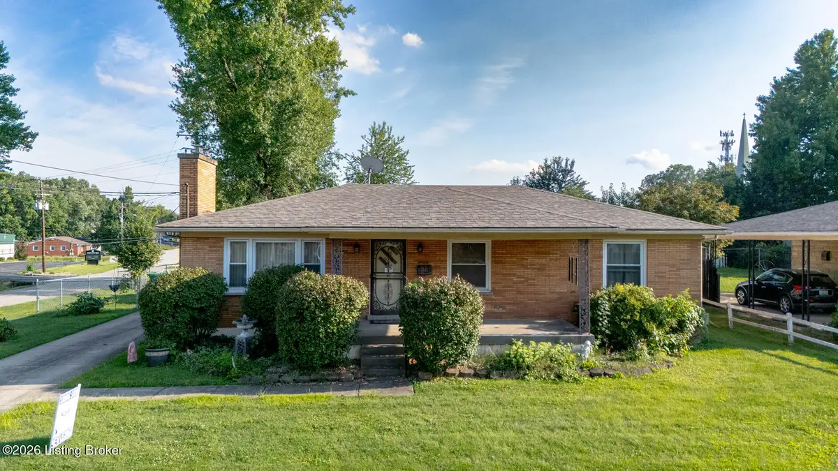 2300 Quinn Dr, Louisville, KY 40216 - #1