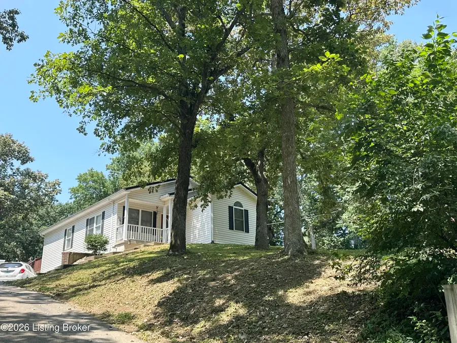 1014 Goose Creek Rd, Taylorsville, KY 40071 - #2