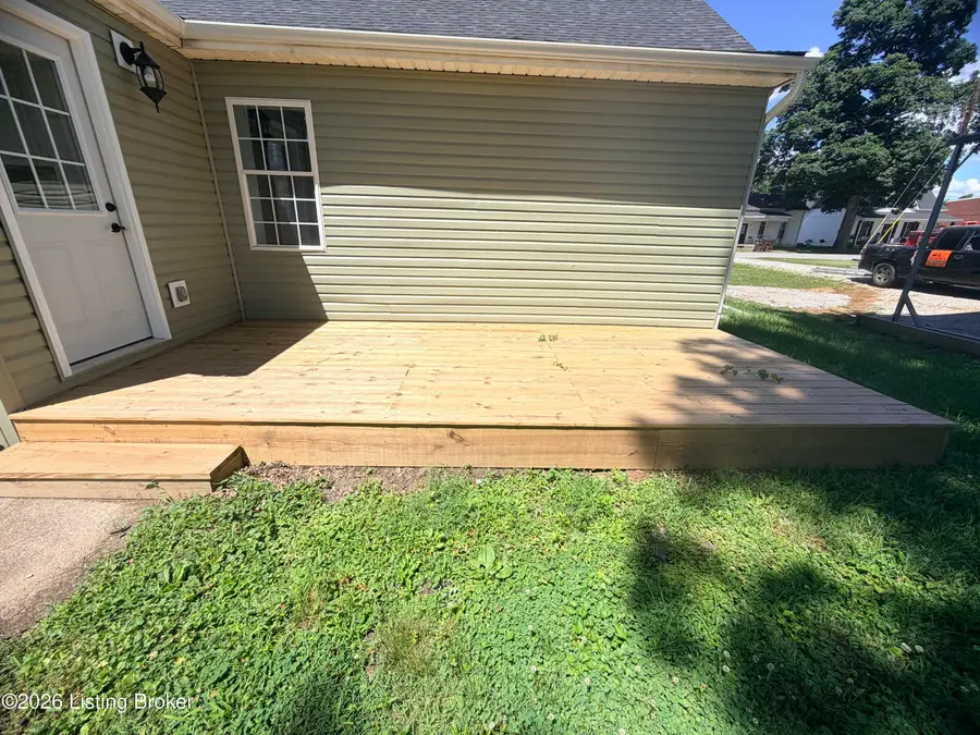 611 5th St, Carrollton, KY 41008 - #3