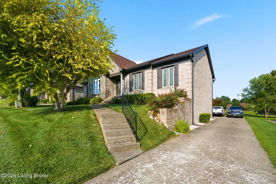 8200 Bohannon Station Rd, Louisville, KY 40291 - #2