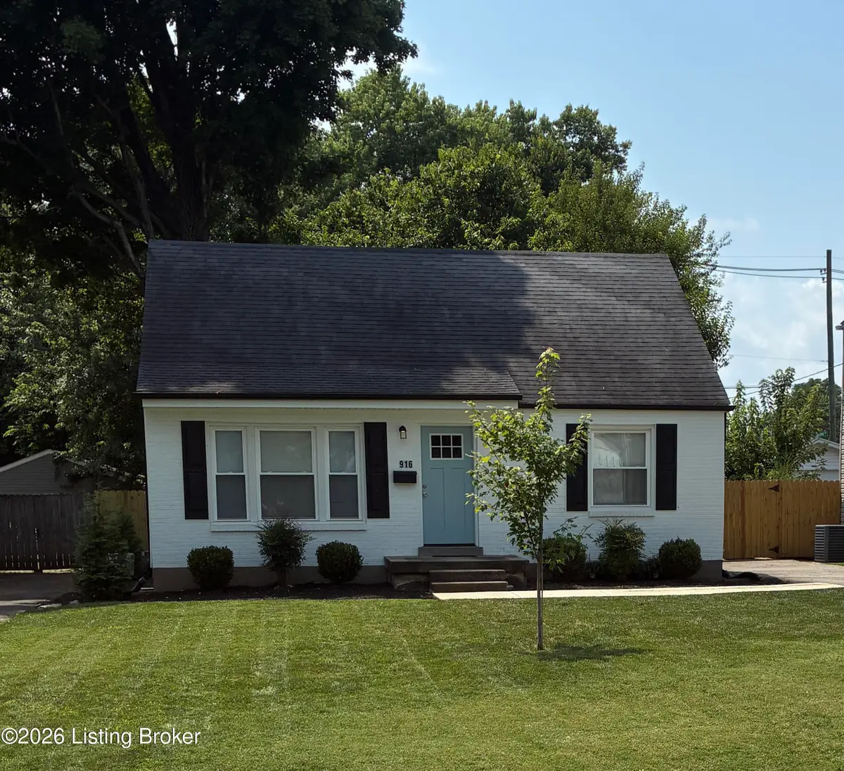 916 Fountain Ave, Louisville, KY 40222 - #1
