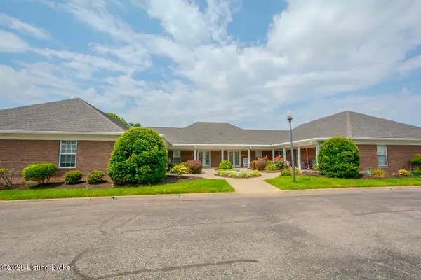 8421 Elsie Ct, Louisville, KY 40228
