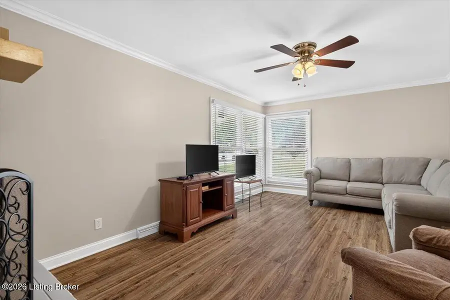 3302 Norwood Dr, New Albany, IN 47150 - #2