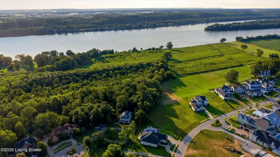 8212 Sutherland Farm Rd, Prospect, KY 40059 - #2