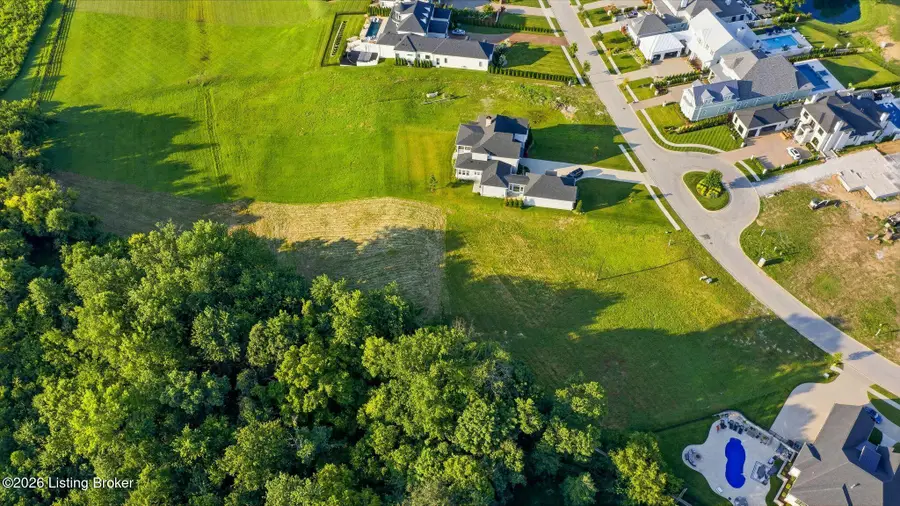 8212 Sutherland Farm Rd, Prospect, KY 40059 - #3