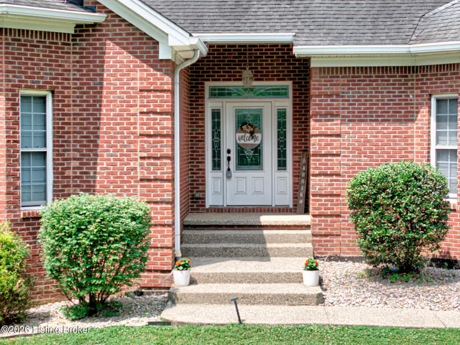 300 Woodlawn Dr, Carrollton, KY 41008 - #2