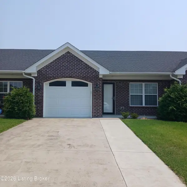 6705 Eagle Wood Dr, Louisville, KY 40272