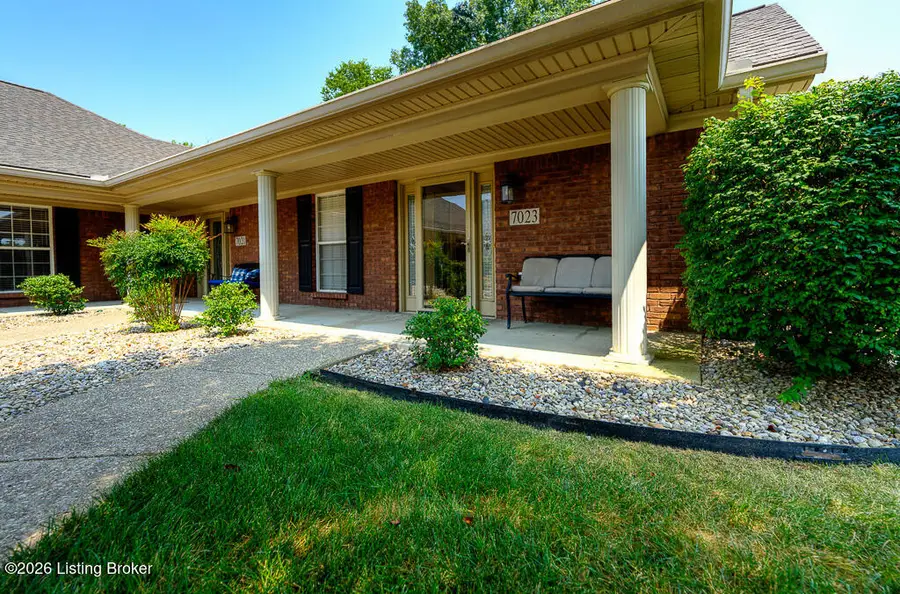 7023 Adeno Way, Louisville, KY 40291 - #2