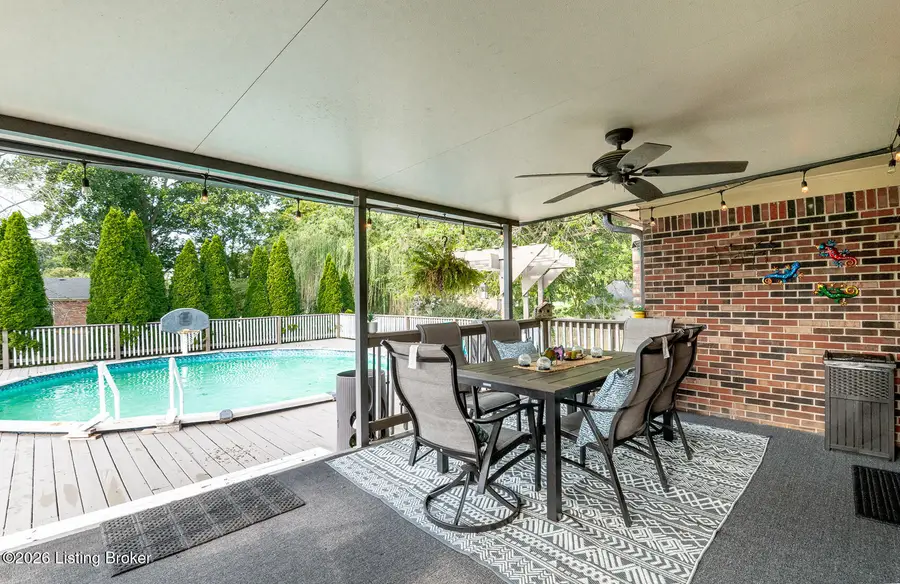 3604 Burkland Blvd, Shepherdsville, KY 40165 - #3