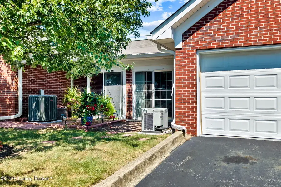 7706 Lazy Creek Ct, Prospect, KY 40059 - #3