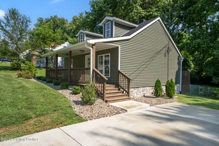 105 Brooks St, Elizabethtown, KY 42701 - #2