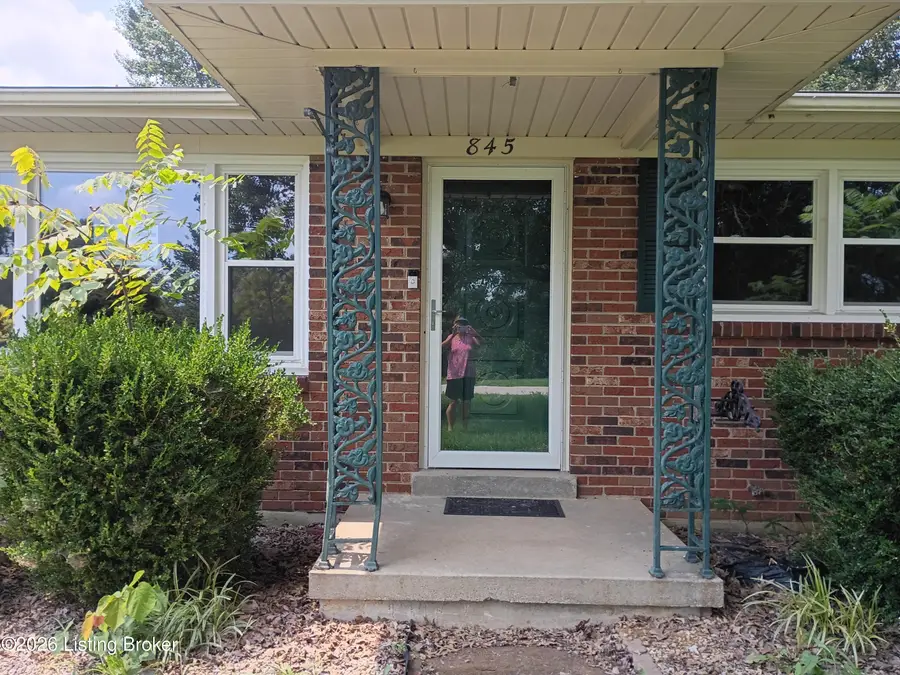845 Bleemel Ln, Mount Washington, KY 40047 - #2