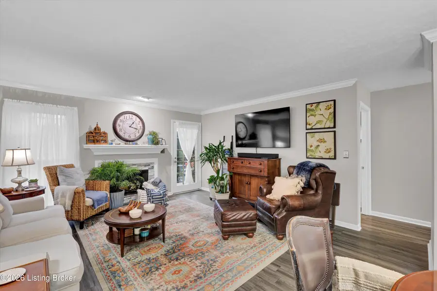 10402 Lakeshore, Louisville, KY 40223 - #2