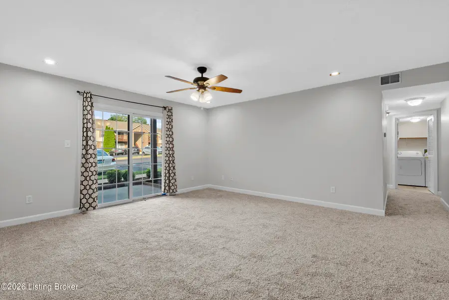 11923 N Tazwell Dr #APT 1, Louisville, KY 40245 - #3