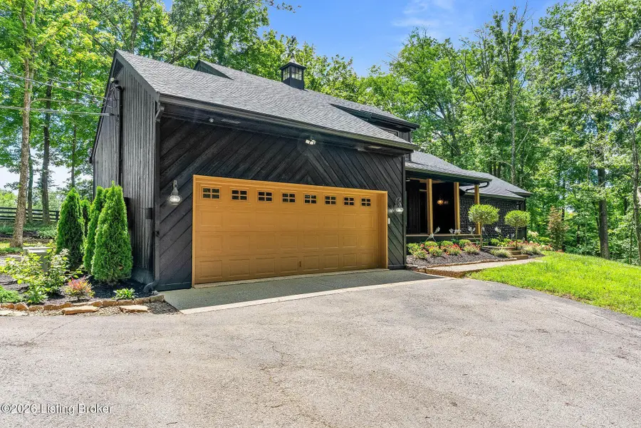 1408 S Pope Lick Rd, Jeffersontown, KY 40299 - #3