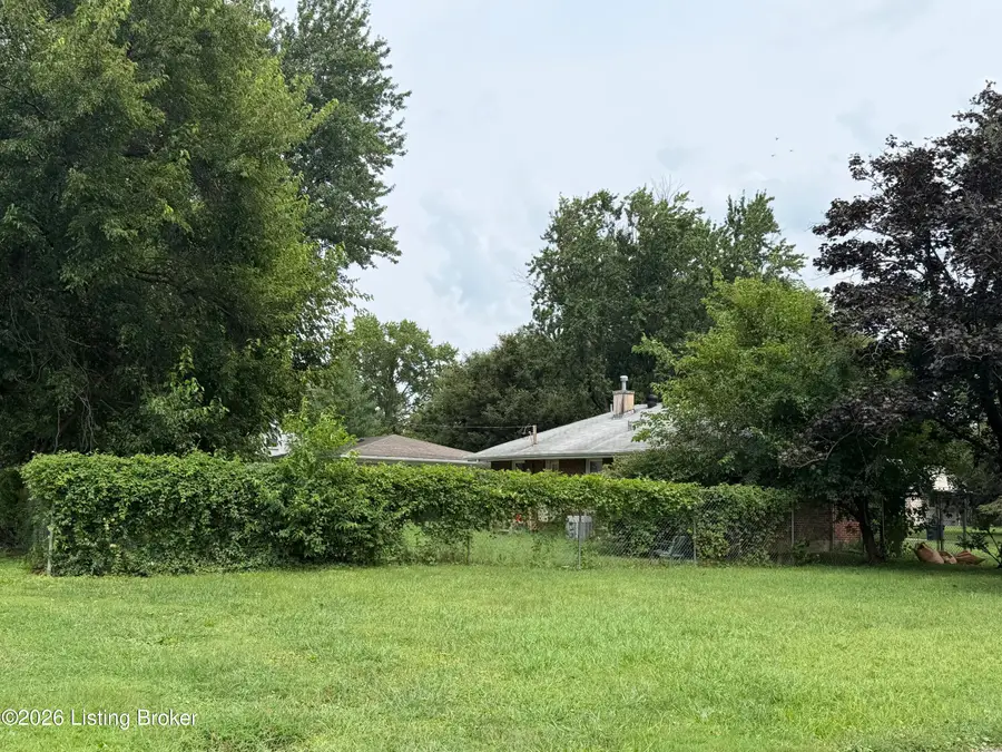 3224 Stratford Ave, Louisville, KY 40218 - #2