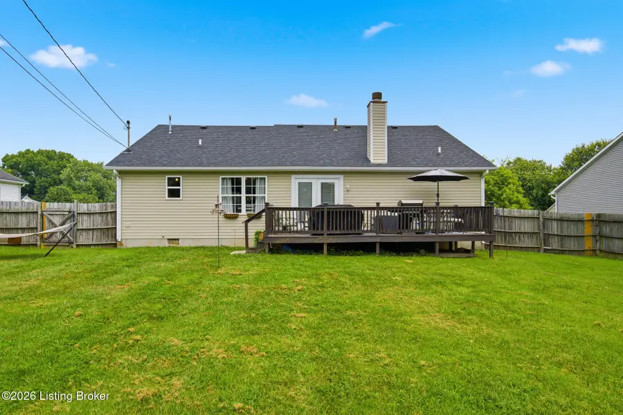 504 Garden Ct, Simpsonville, KY 40067 - #2