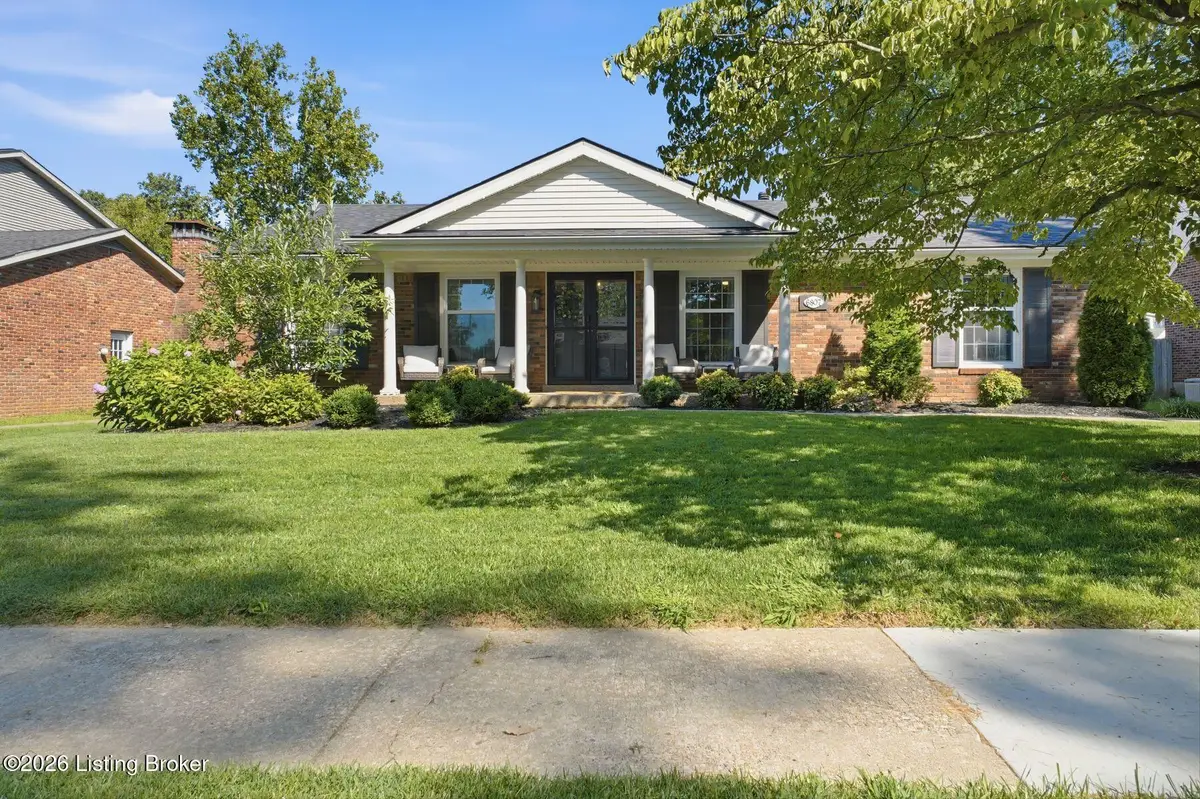 6807 Tottenham Rd, Louisville, KY 40207 - #1