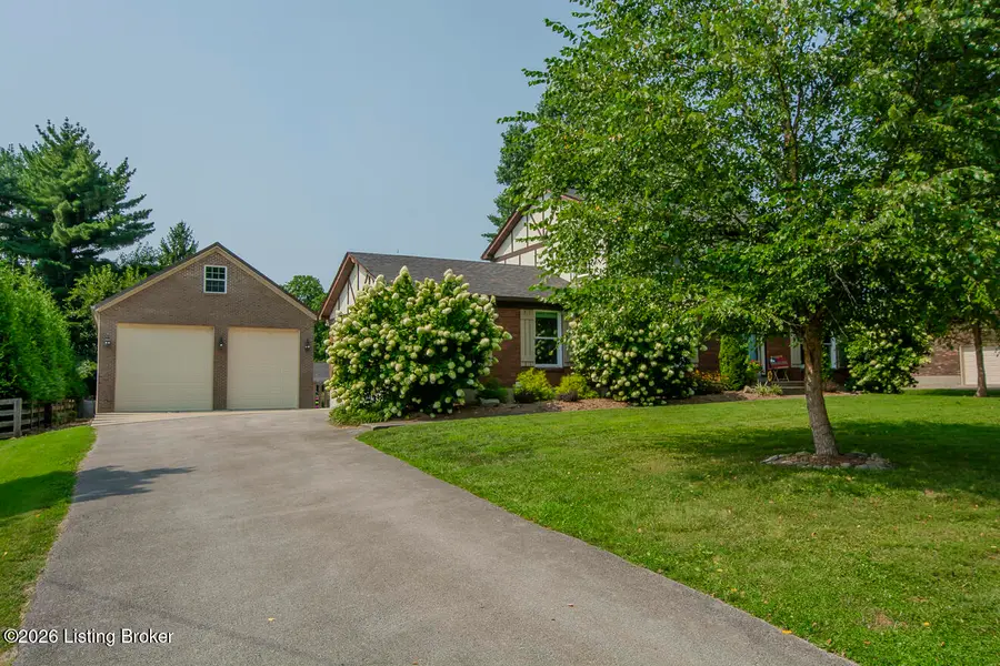8508 Maple Ave, Pewee Valley, KY 40056 - #2