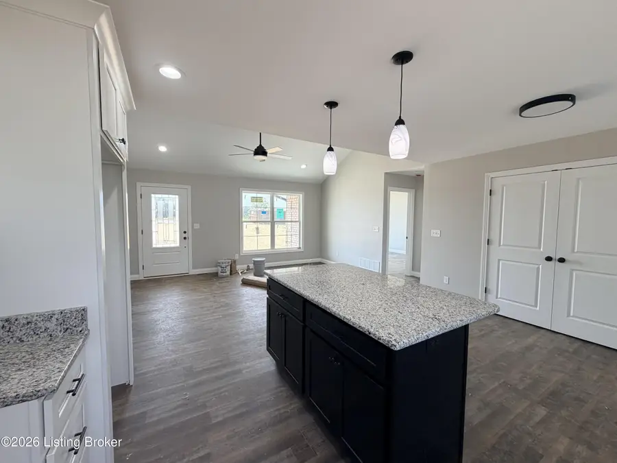 132 Hidden Valley Dr, Bardstown, KY 40004 - #3