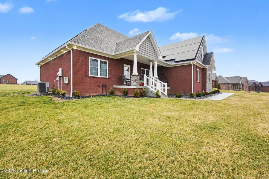 240 Brennan Ct, Shepherdsville, KY 40165 - #2