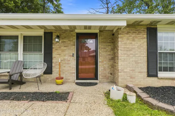 9904 Phoenix Trail, Louisville, KY 40223
