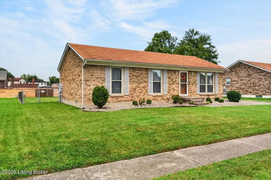 4703 Tivis Ct, Louisville, KY 40218 - #3