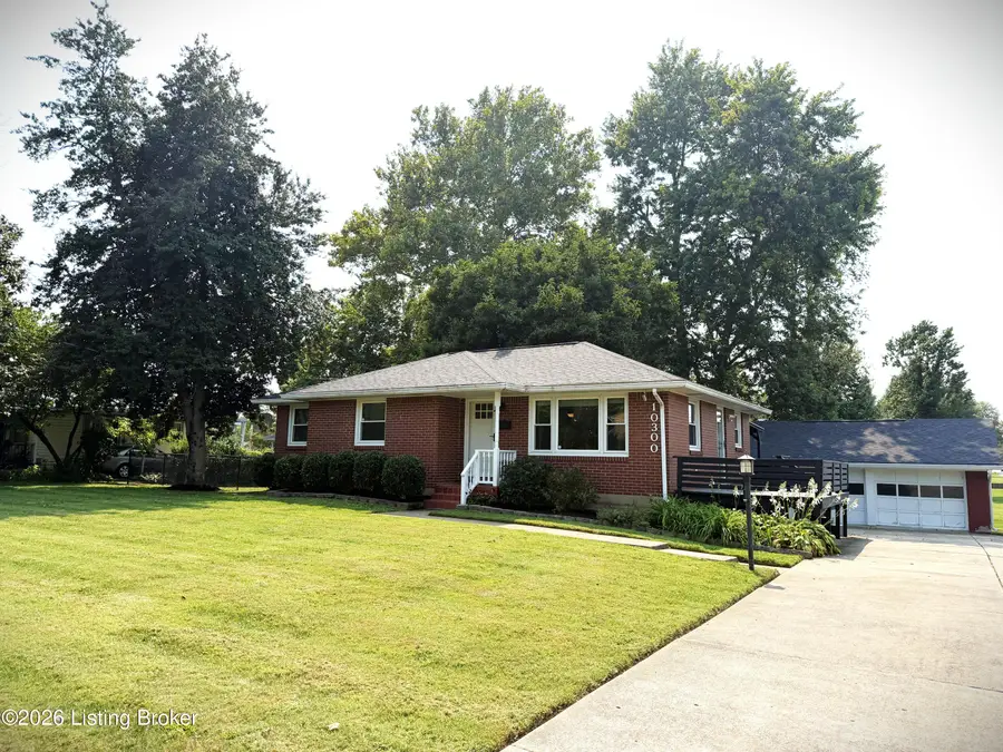 10300 Grafton Hall Rd, Louisville, KY 40272 - #2