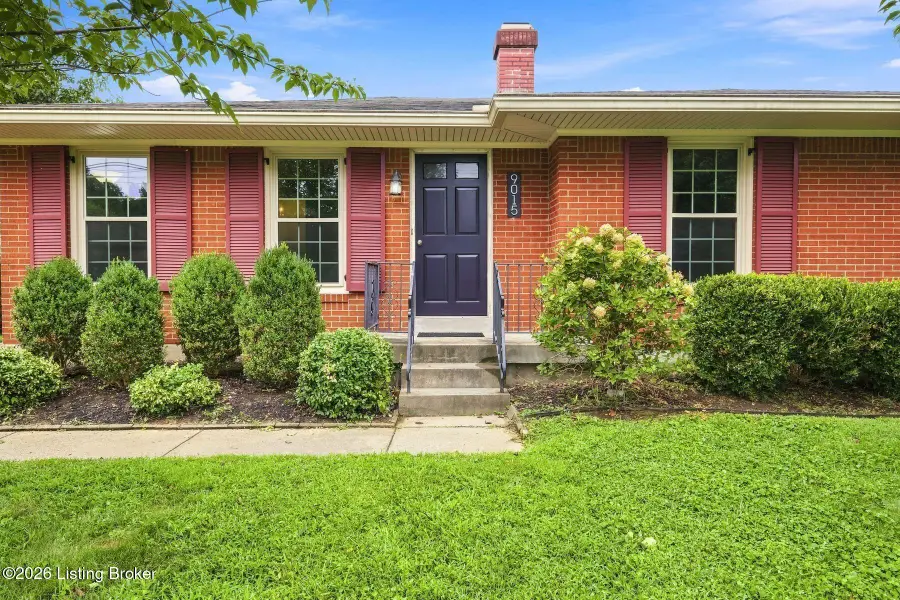 9015 Shevie Dr, Louisville, KY 40272 - #2