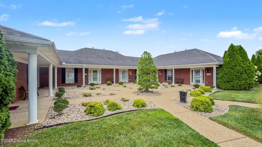 7250 Briscoe Vista Way, Louisville, KY 40228 - #2