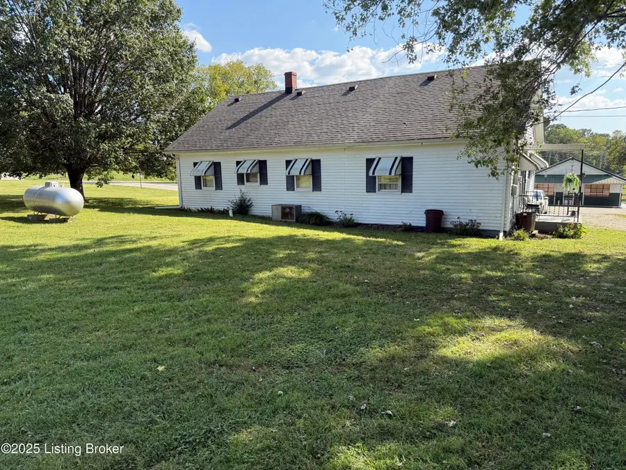 88 Robert Taylor Ln, New Haven, KY 40051 - #2