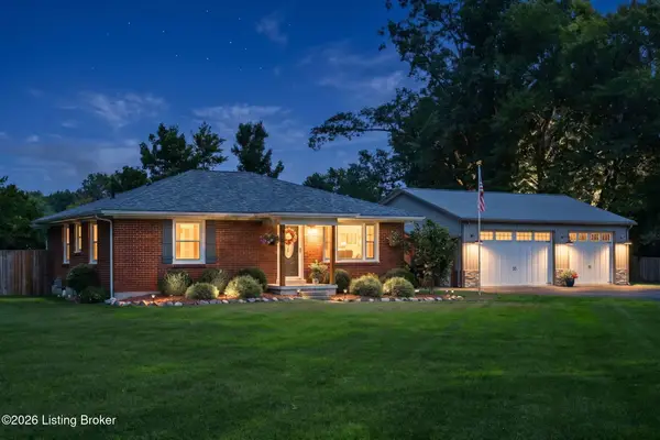 7001 Ridge Farm Ct, Louisville, KY 40291