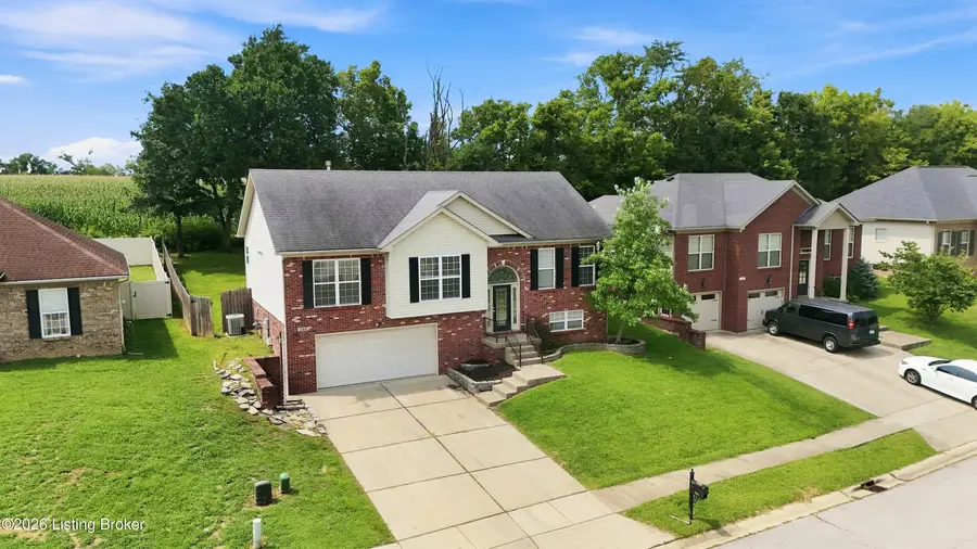396 Oakview Dr, Shelbyville, KY 40065 - #2