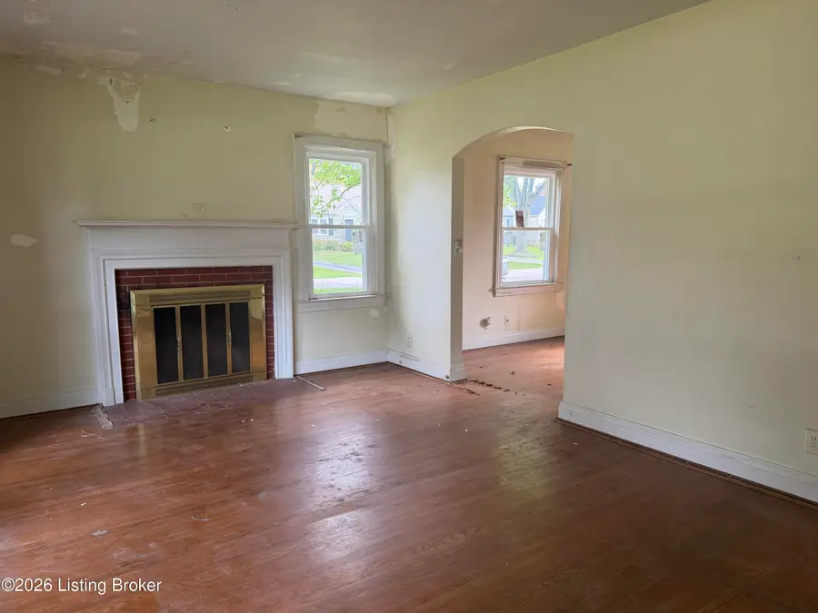221 Don Allen Rd, Louisville, KY 40207 - #3