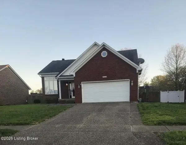 5902 Briscoe Ln, Louisville, KY 40228