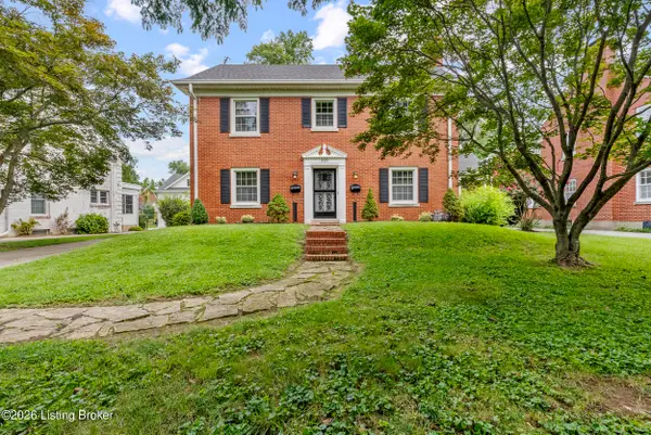 2323 Broadmeade Rd, Seneca Gardens, KY 40205