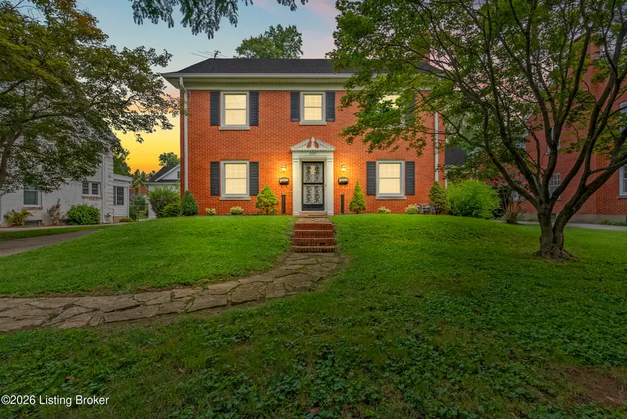 2323 Broadmeade Rd, Seneca Gardens, KY 40205 - #2