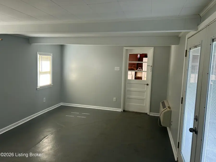 1208 Gallant Fox Run Rd, Lyndon, KY 40242 - #3