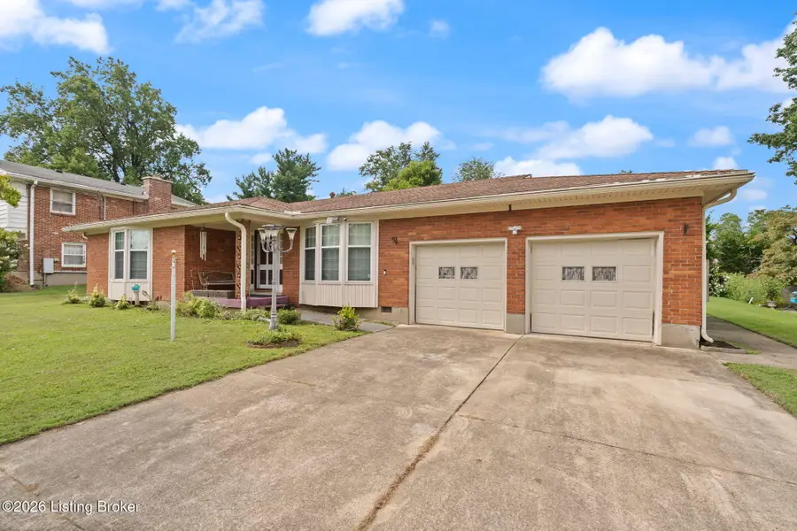 6502 Hollow Tree Rd, Louisville, KY 40228 - #2