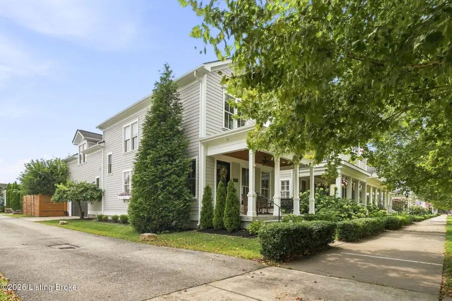 8803 Featherbell Blvd, Prospect, KY 40059 - #2