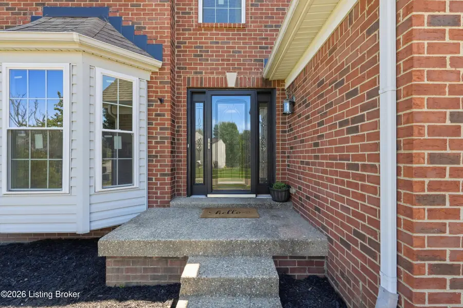 8703 Sanctuary Ln, Louisville, KY 40291 - #3