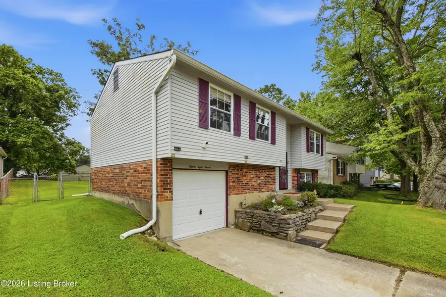 8811 Running Fox Cir, Louisville, KY 40291 - #3